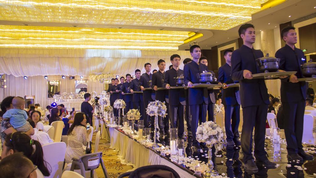 Chengdu CYNN Hotel Extérieur photo