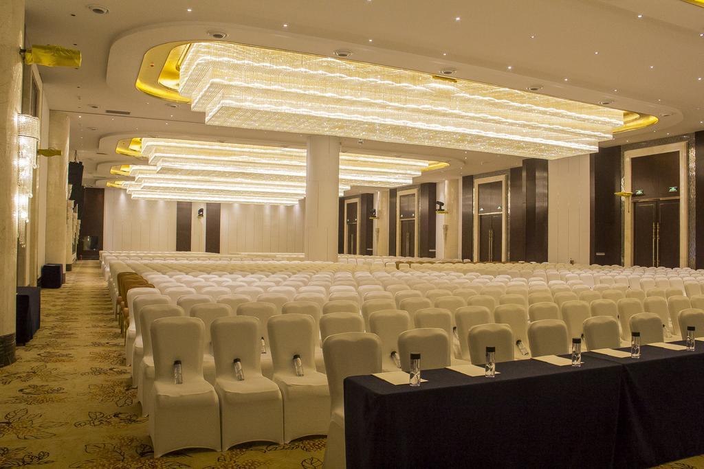 Chengdu CYNN Hotel Extérieur photo