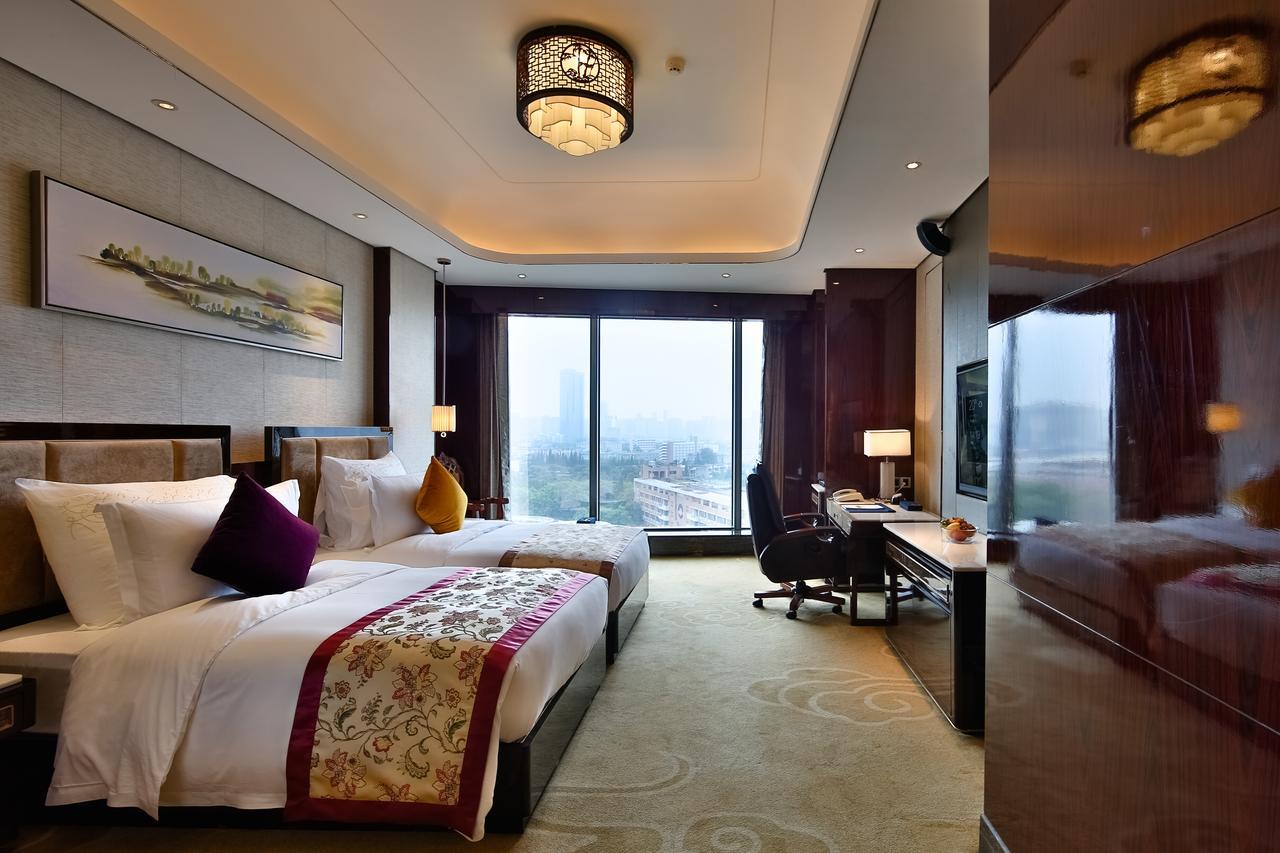 Chengdu CYNN Hotel Extérieur photo